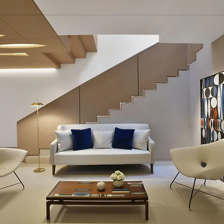 La De La Pinede Hotel 5*