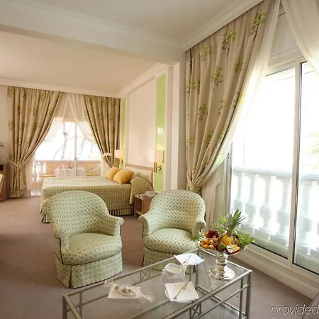 La De La Pinede Hotel 5*
